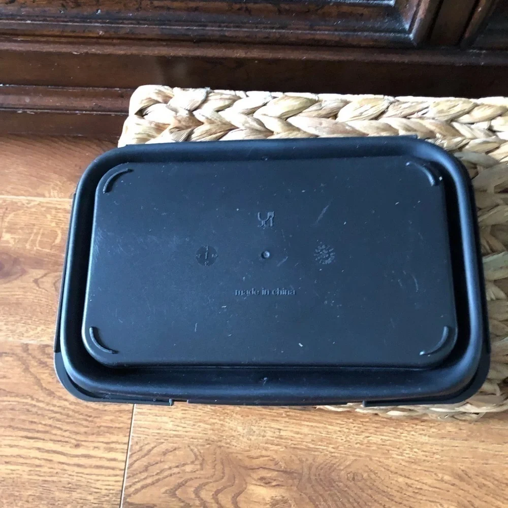 Madesmart black collapsible lunch container